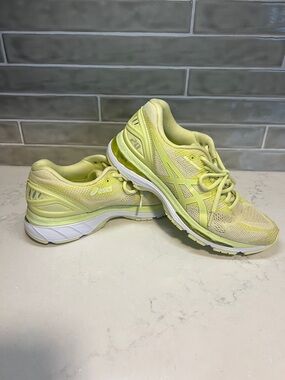 ASICS Women's Gel Nimbus Running Shoes - Limelight Size10
